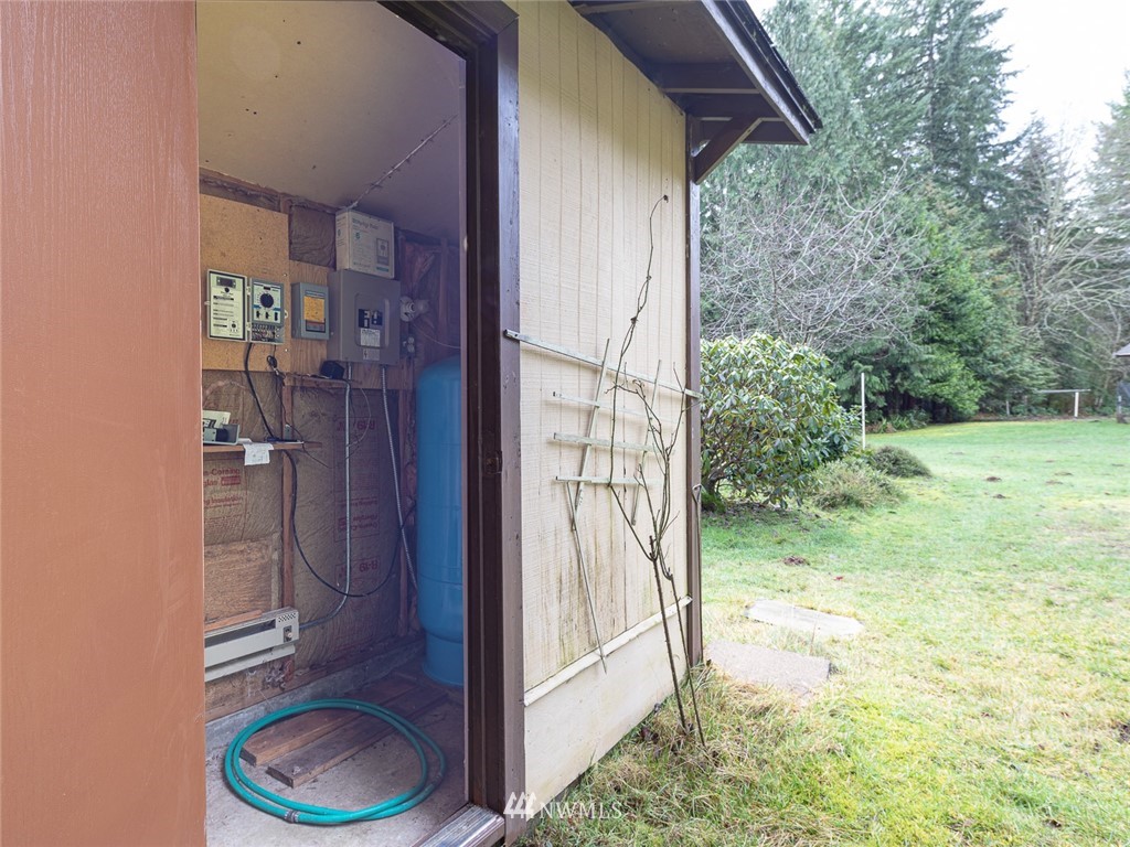 15140 Stevens Road Southeast Olalla, WA 98359 - Photo 37 of 37 Gallery Image 37