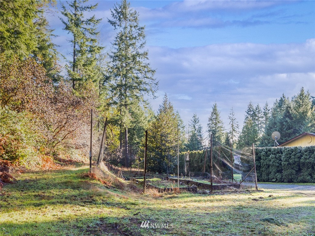 15140 Stevens Road Southeast Olalla, WA 98359 - Photo 7 of 37 Gallery Image 7