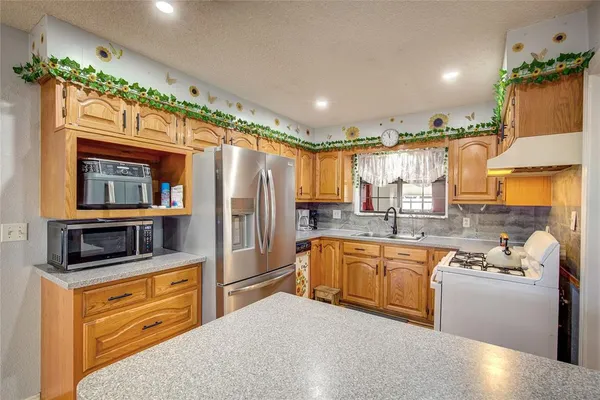 $335,000 | 6006 County Road 4604, Commerce, TX 75428