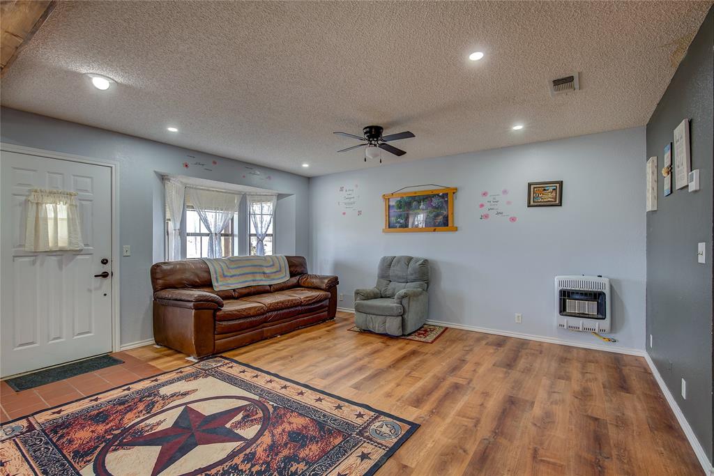 6006 County Road 4604 Commerce, TX 75428 - Photo 4 of 39