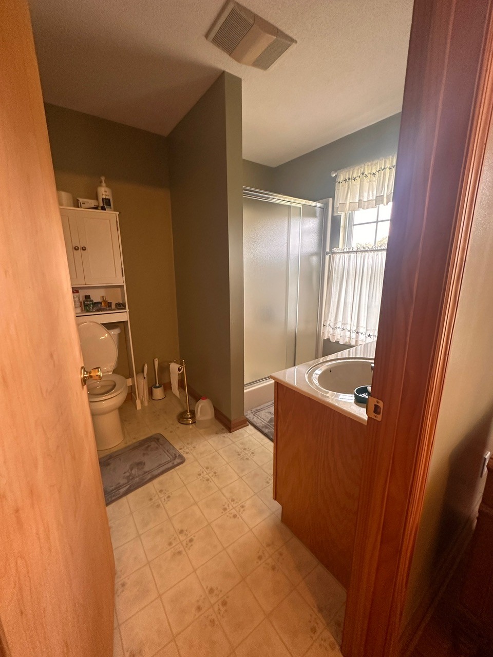 12343 Griffith Road Pikeville, TN 37367 - Photo 24 of 28 a bedroom with a bed and wooden floor