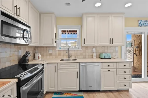 $995,000 | 3071 Highway 35, Unit 7, Lavallette, NJ 08735