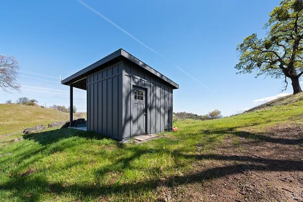 $875,000 | 11250 Skaggs Springs Road, Geyserville, CA 95441
