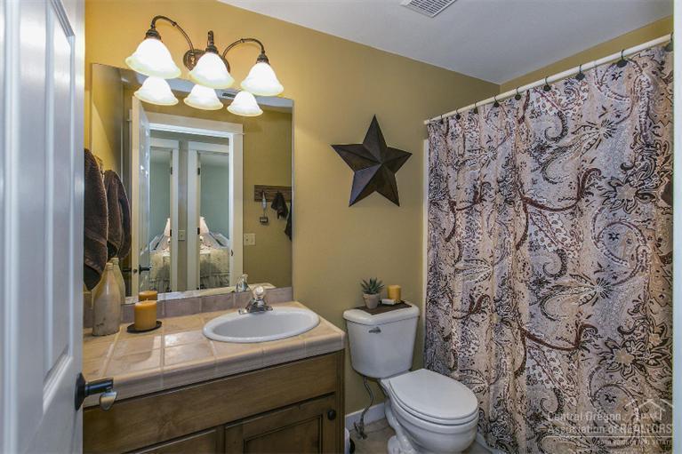 14532 Crossroads Loop Sisters, OR 97759 - Photo 13 of 24 Additional Photo