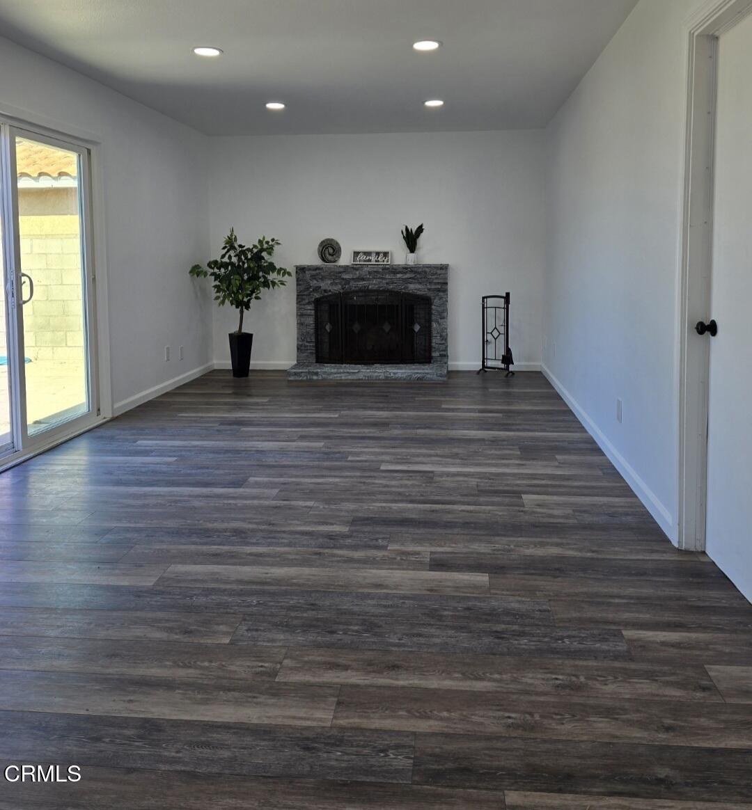 2001 Falkner Place Oxnard, CA 93033 - Photo 11 of 27 Chimney