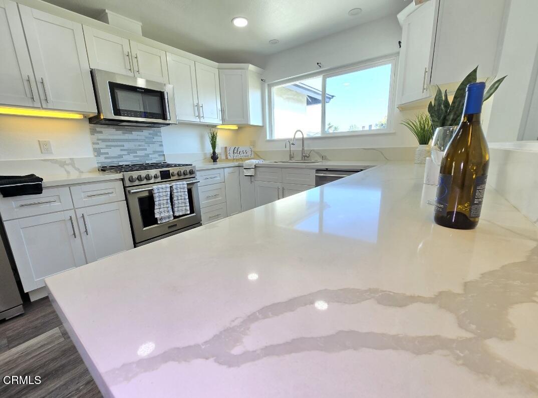 2001 Falkner Place Oxnard, CA 93033 - Photo 9 of 27 1000027859