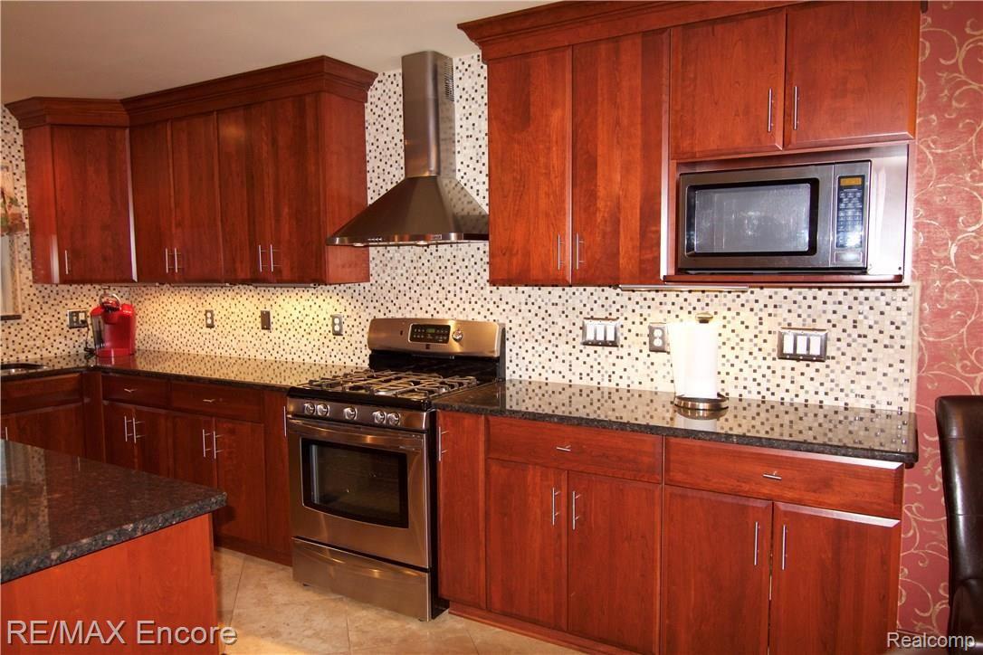 45411 Spagnuolo Road Macomb, MI 48044 - Photo 16 of 64 IMG_5306.jpg