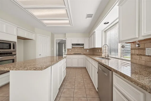 $2,400 | 1918 Shadow Forest Drive, Katy, TX 77494