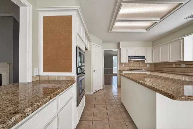 $2,400 | 1918 Shadow Forest Drive, Katy, TX 77494