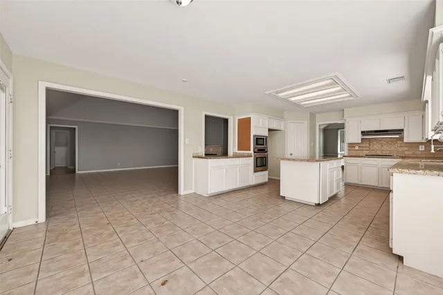 $2,400 | 1918 Shadow Forest Drive, Katy, TX 77494