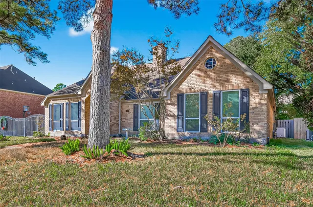 $2,400 | 1918 Shadow Forest Drive, Katy, TX 77494