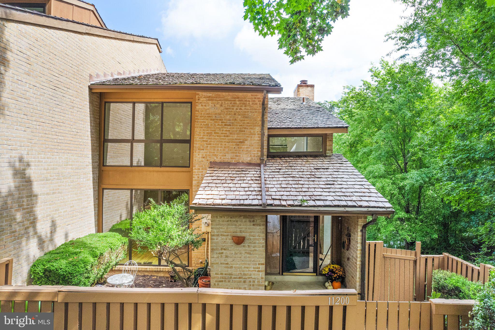 11200 Lagoon Lane Reston, VA 20191 - Photo 3 of 84 Private Entrance