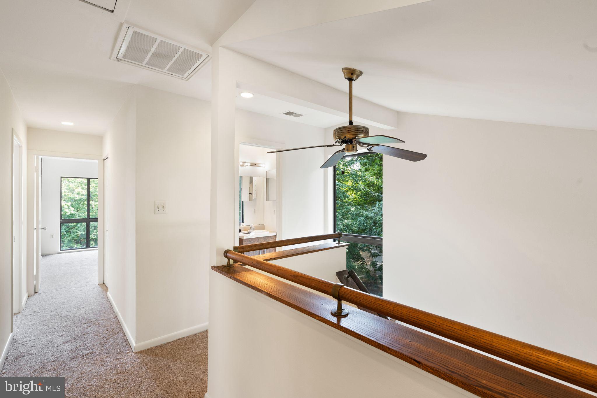 11200 Lagoon Lane Reston, VA 20191 - Photo 44 of 84