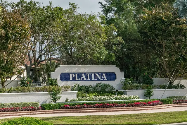 a view of a tennis court