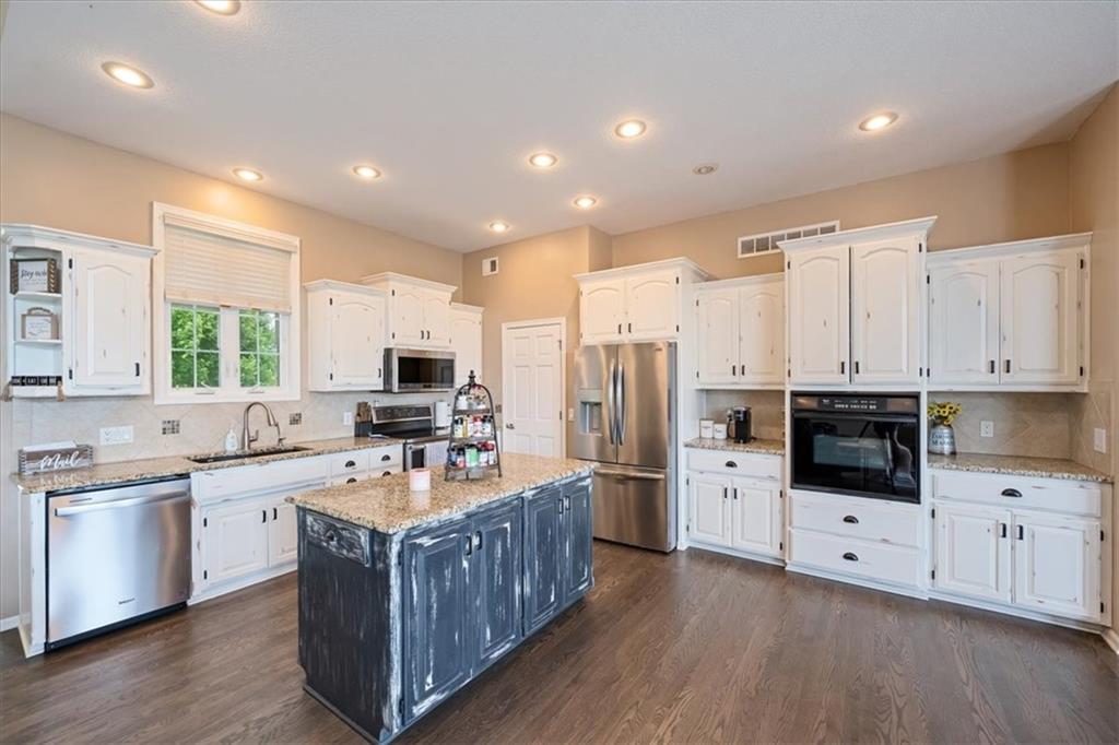 17715 Elm Grove Road Platte City, MO 64079 - Photo 16 of 47