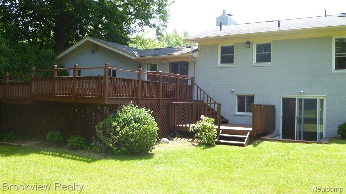 2010 Walton Blvd. Rochester, MI 48309 - Photo 25 of 26 025.JPG
