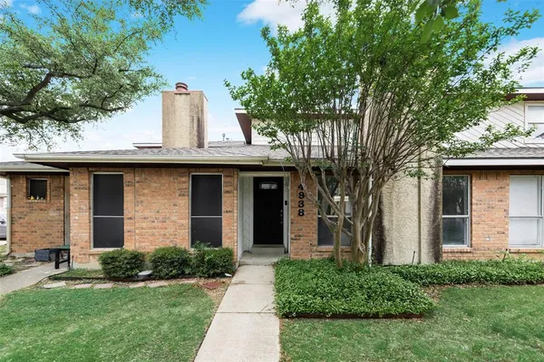 $1,600 | 4938 Regal Bluff, Mesquite, TX 75150
