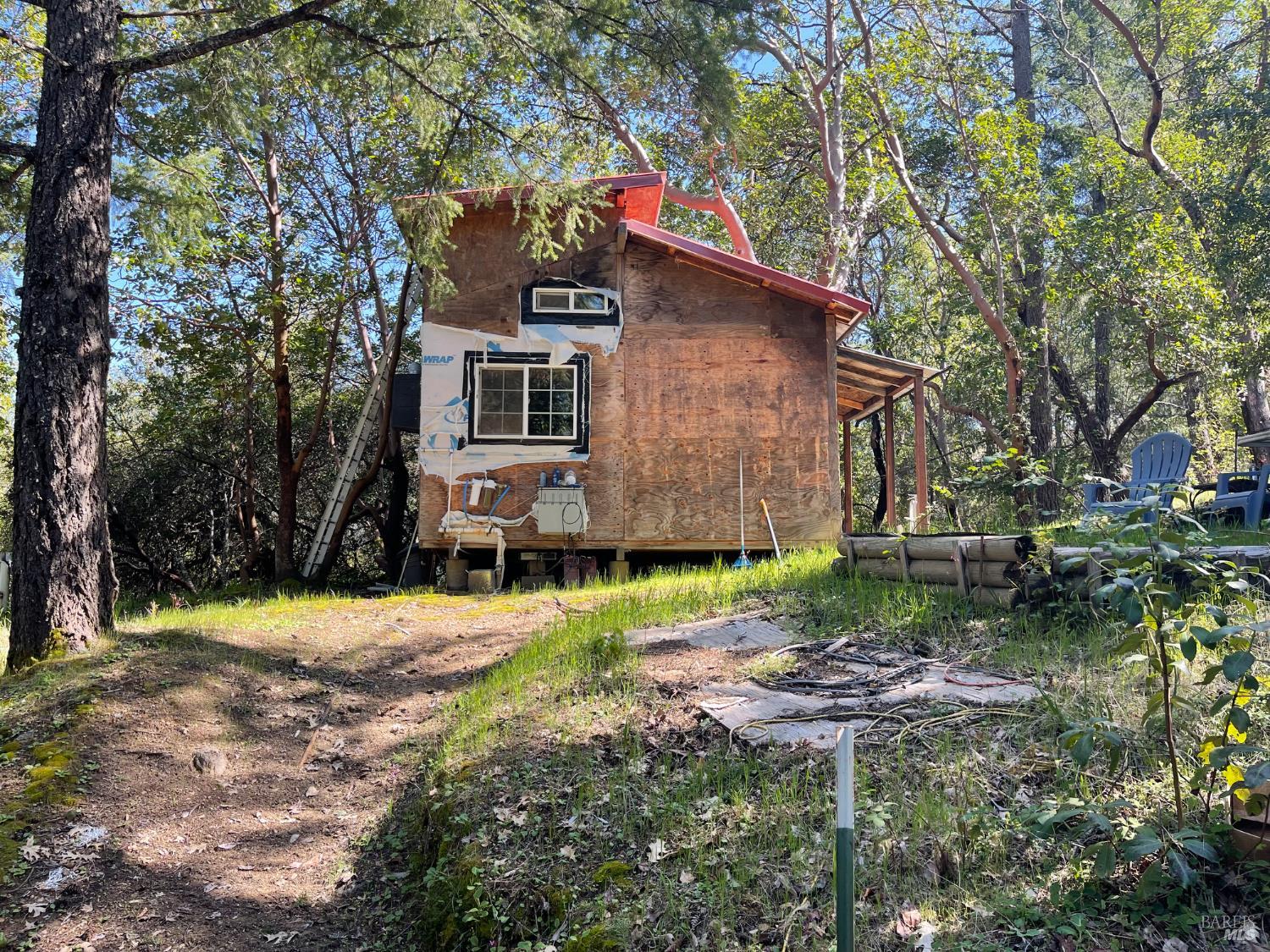 9655 Spyrock Road Laytonville, CA 95454 - Photo 9 of 14 a front view of a house with a yard