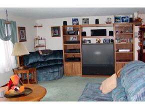 29 Gilcreast Road Londonderry, NH 03053 - Photo 5 of 5