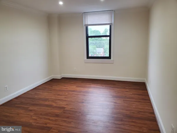 $2,500 | 4600 Duke Street, Unit 613, Alexandria, VA 22304