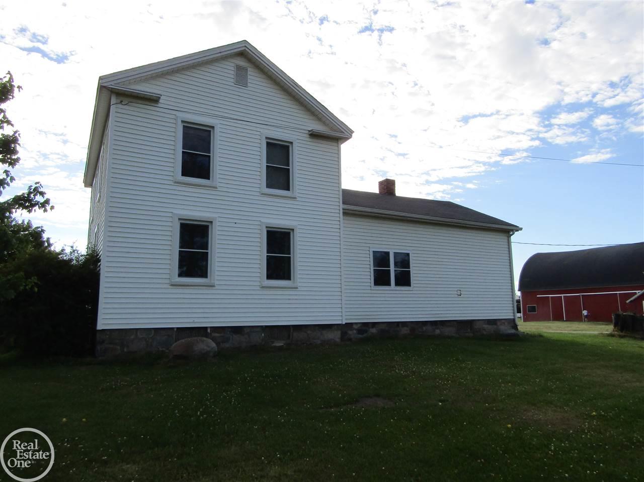 78141 Romeo Plank Road Armada, MI 48005 - Photo 30 of 55 31295223-29.JPG