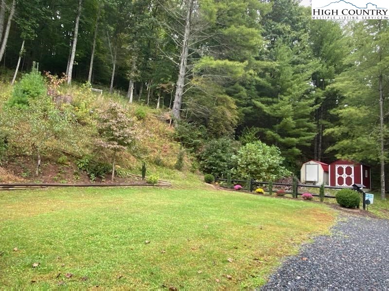 355 Smithey Road Crumpler, NC 28617 - Photo 5 of 15 Gallery Image 5