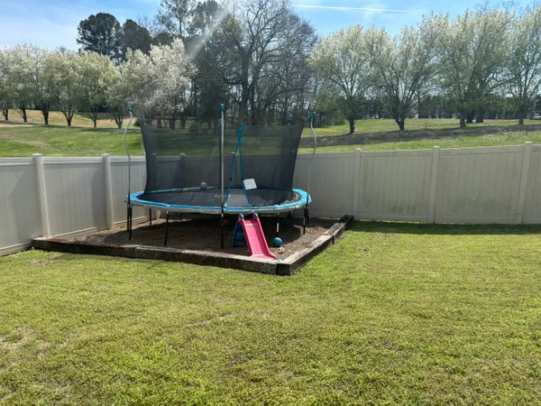 $599,000 | 8106 Savannah Bay Drive, Ooltewah, TN 37363