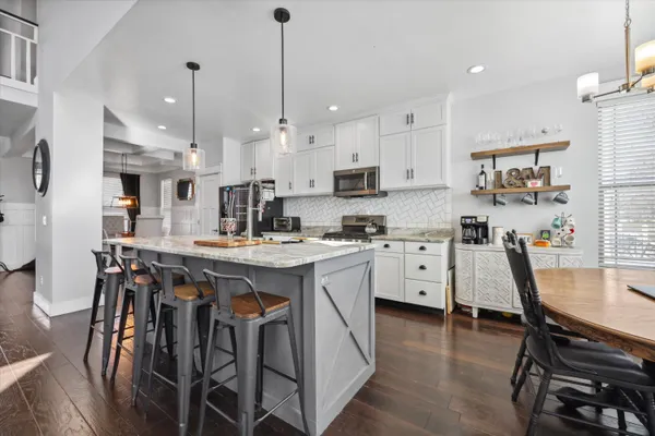 $599,000 | 8106 Savannah Bay Drive, Ooltewah, TN 37363