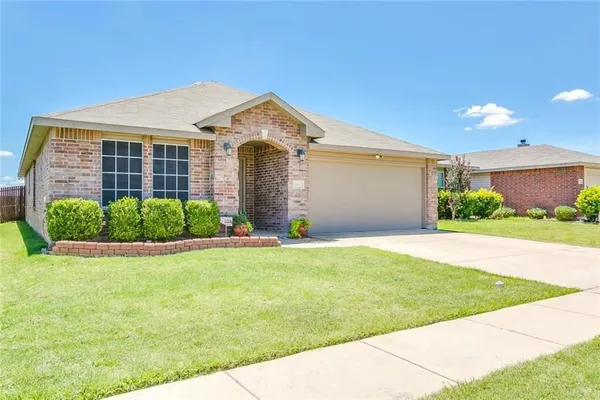 $3,999 | 8832 Elk Creek Lane, Fort Worth, TX 76123