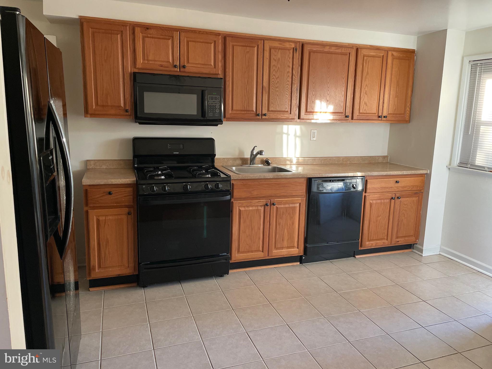5466 Bucknell Road Baltimore, MD 21206 - Photo 4 of 18 Gallery Image 4