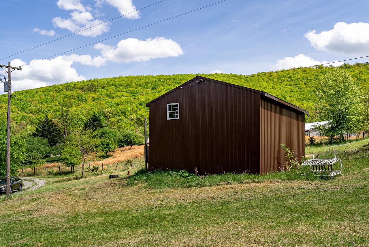 1797 Cubbage Hollow Road Stanley, VA 22851 - Photo 20 of 74 Gallery Image 20
