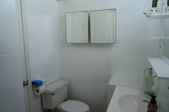 $2,100 | 1481 Northeast Miami Gardens Drive, Unit 361, Miami, FL 33179