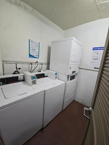 $2,100 | 1481 Northeast Miami Gardens Drive, Unit 361, Miami, FL 33179