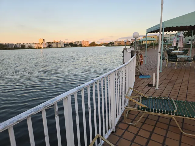 $2,100 | 1481 Northeast Miami Gardens Drive, Unit 361, Miami, FL 33179