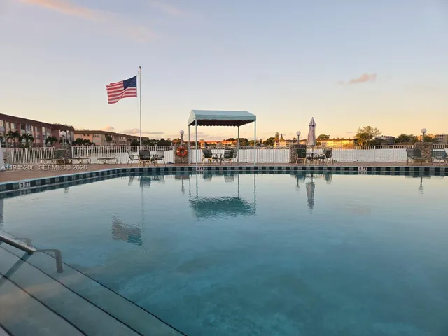 $2,100 | 1481 Northeast Miami Gardens Drive, Unit 361, Miami, FL 33179