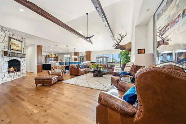 $4,104,625 | 887 Hcr 3110 Street North, Abbott, TX 76621