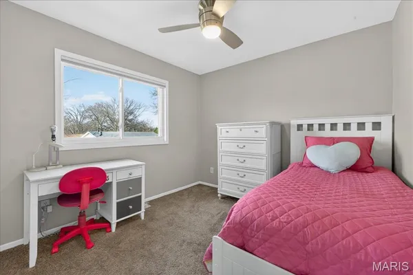 $325,000 | 947 Bellestri Drive, Ballwin, MO 63021