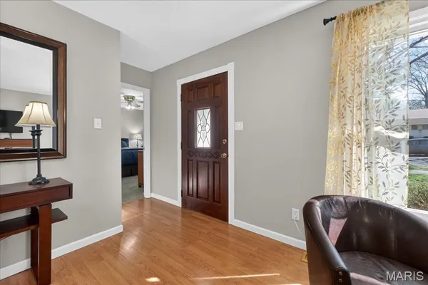 $325,000 | 947 Bellestri Drive, Ballwin, MO 63021