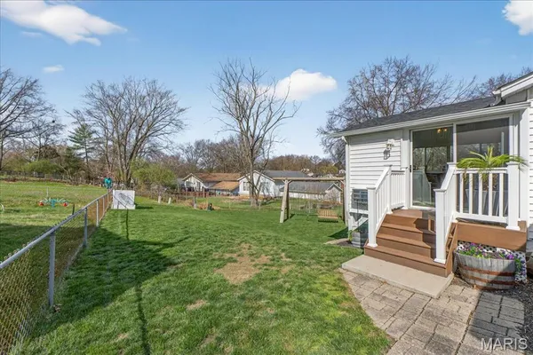 $325,000 | 947 Bellestri Drive, Ballwin, MO 63021