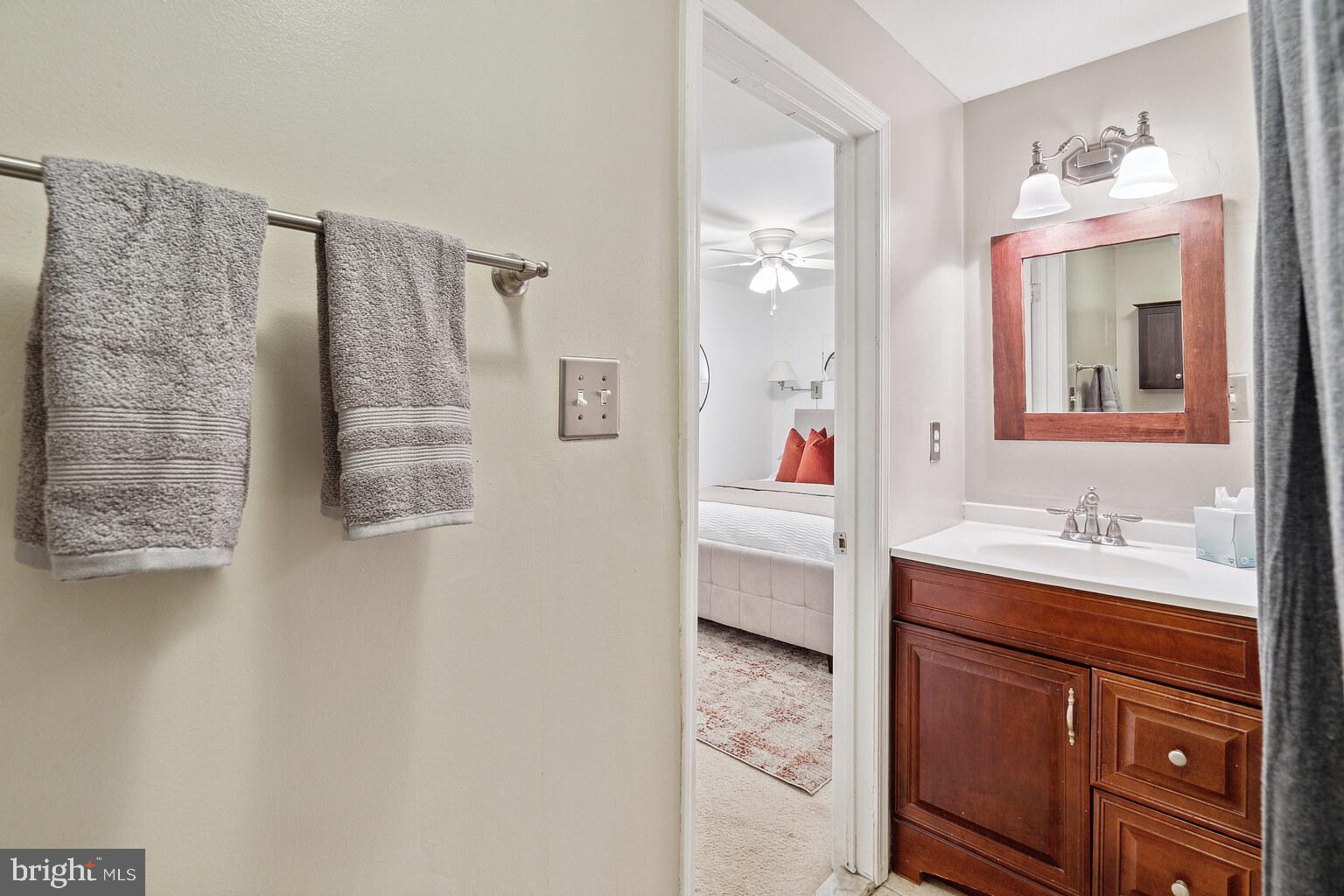 1903 Spruce Street, Unit 3E Philadelphia, PA 19103 - Photo 11 of 25