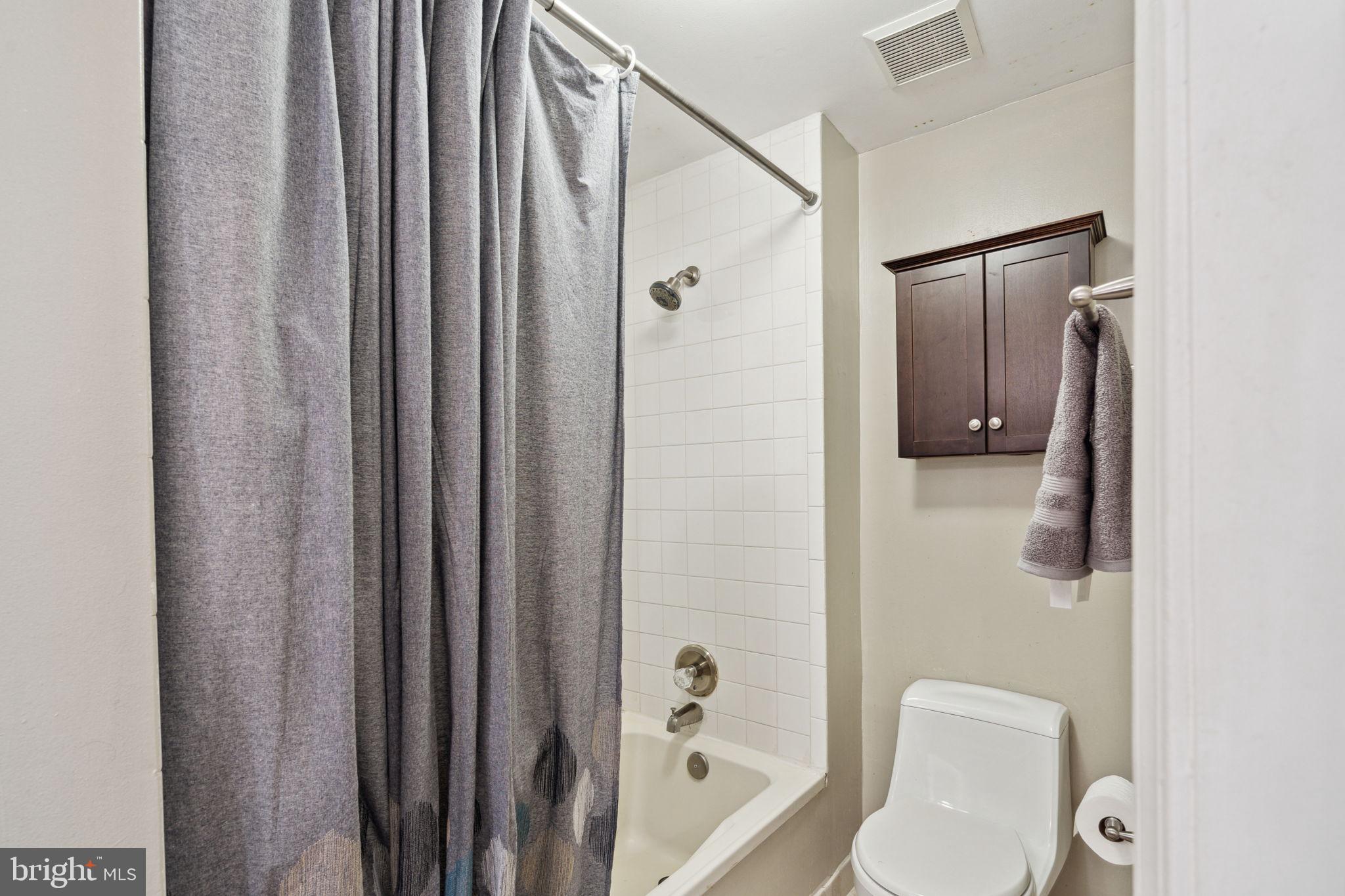 1903 Spruce Street, Unit 3E Philadelphia, PA 19103 - Photo 12 of 25