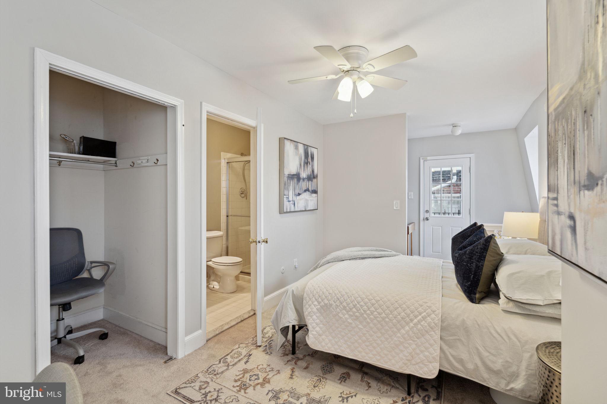 1903 Spruce Street, Unit 3E Philadelphia, PA 19103 - Photo 18 of 25