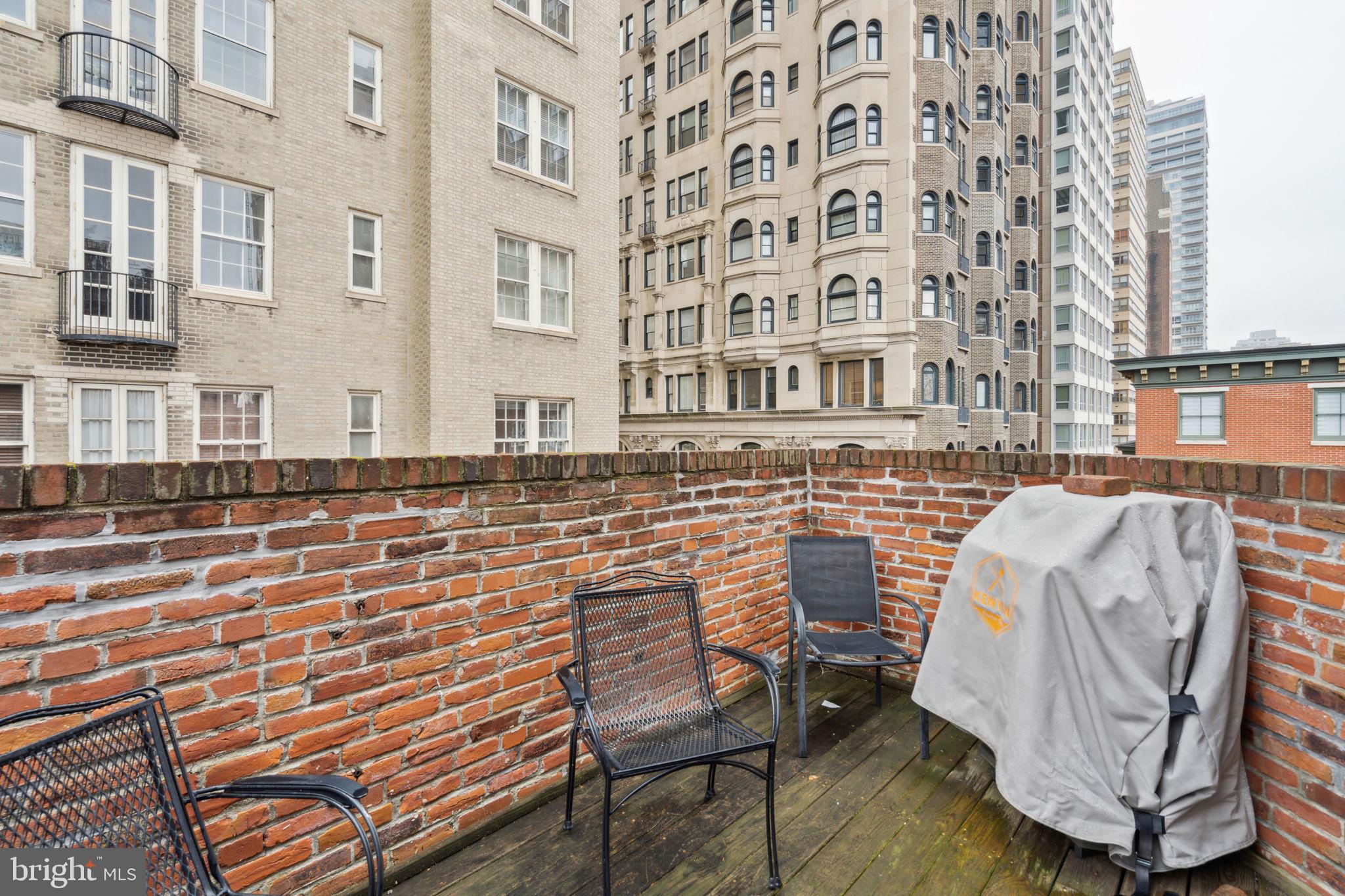 1903 Spruce Street, Unit 3E Philadelphia, PA 19103 - Photo 8 of 25