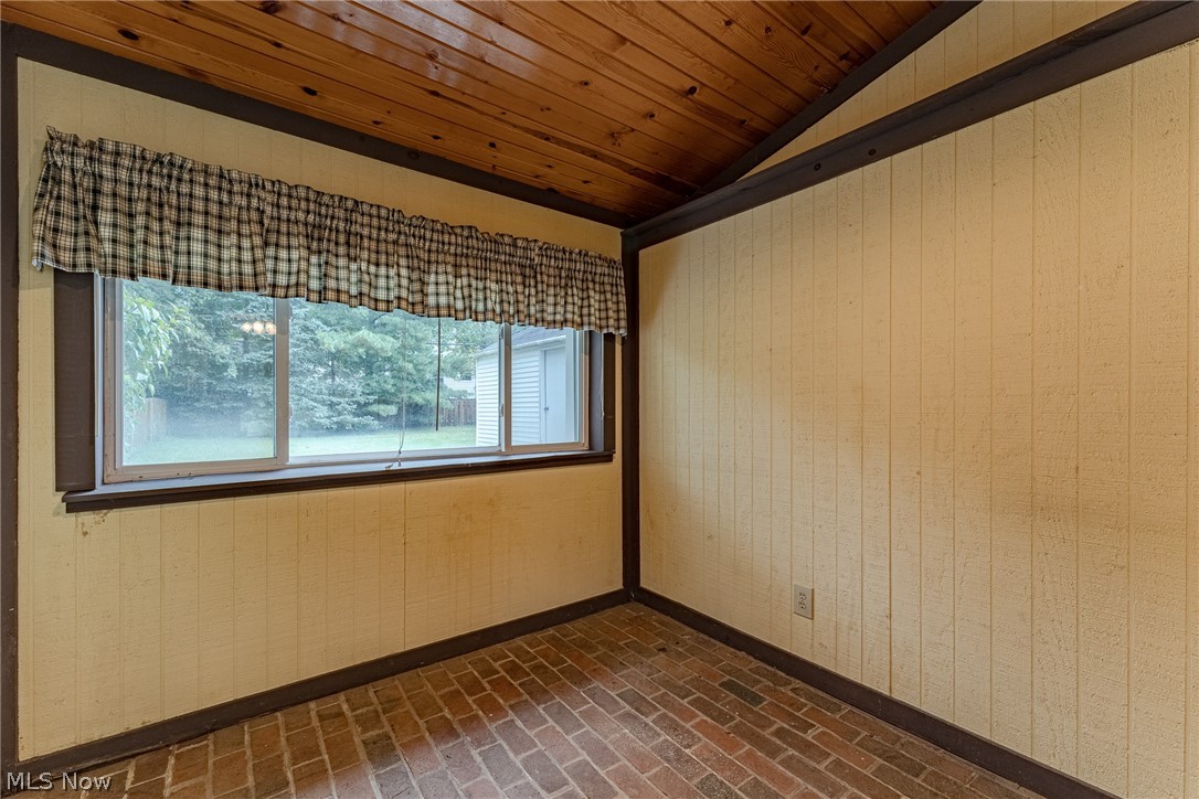 1397 Brainard Road Lyndhurst, OH 44124 - Photo 10 of 30 Gallery Image 10