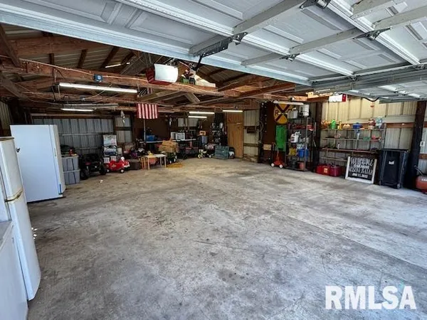 $200,000 | 220 North Union Street, Good Hope, IL 61438