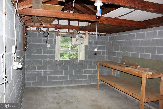 18835 Preston Road Hagerstown, MD 21742 - Photo 12 of 12 Basement