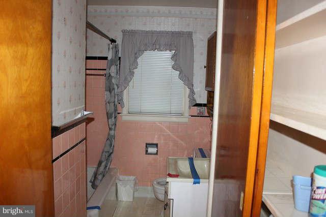 18835 Preston Road Hagerstown, MD 21742 - Photo 8 of 12 Bath