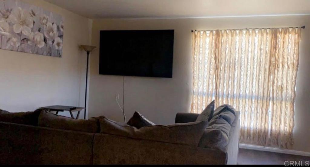 303 Rancho Drive, Unit B Chula Vista, CA 91911 - Photo 7 of 9