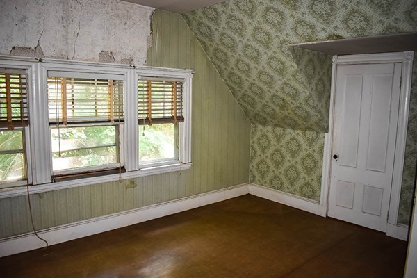 91 Glen Road Boston, MA 02130 - Photo 8 of 15 Gallery Image 8