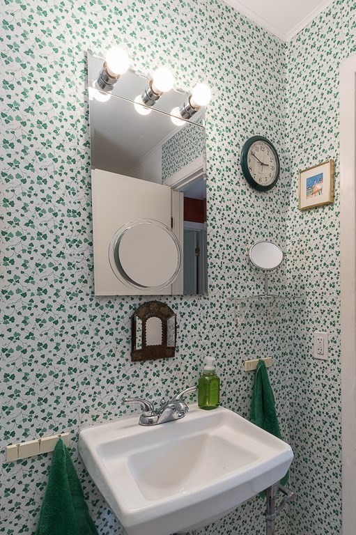 8 Butler Avenue Manchester, MA 01944 - Photo 18 of 34 Gallery Image 18